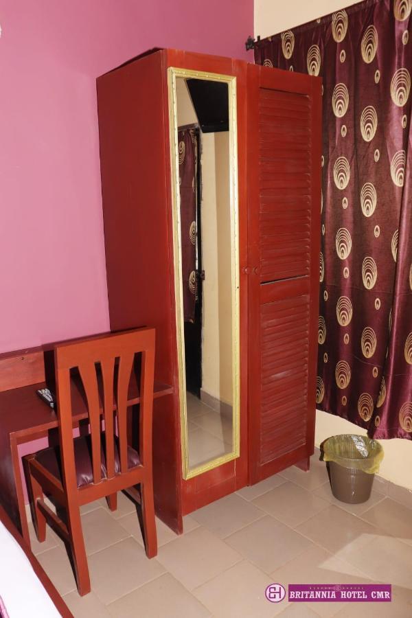 Britannia Hotel Cmr Yaoundé Eksteriør bilde