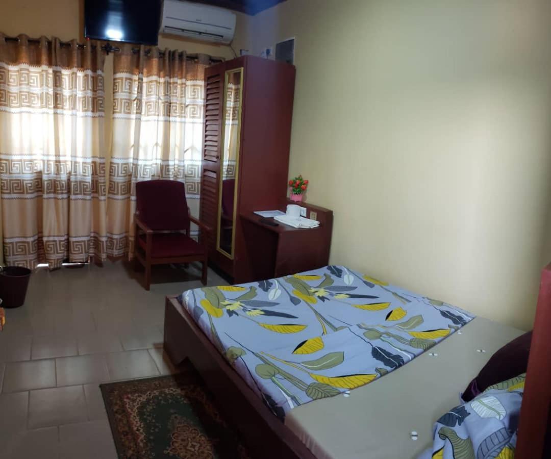 Britannia Hotel Cmr Yaoundé Eksteriør bilde