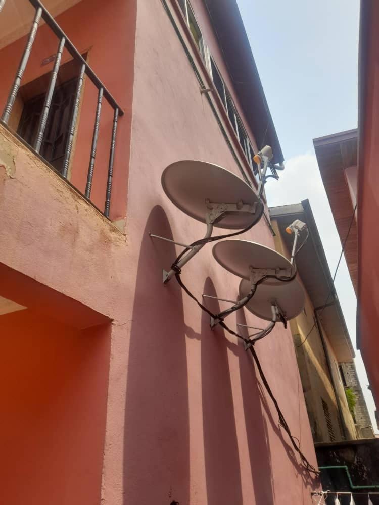 Britannia Hotel Cmr Yaoundé Eksteriør bilde